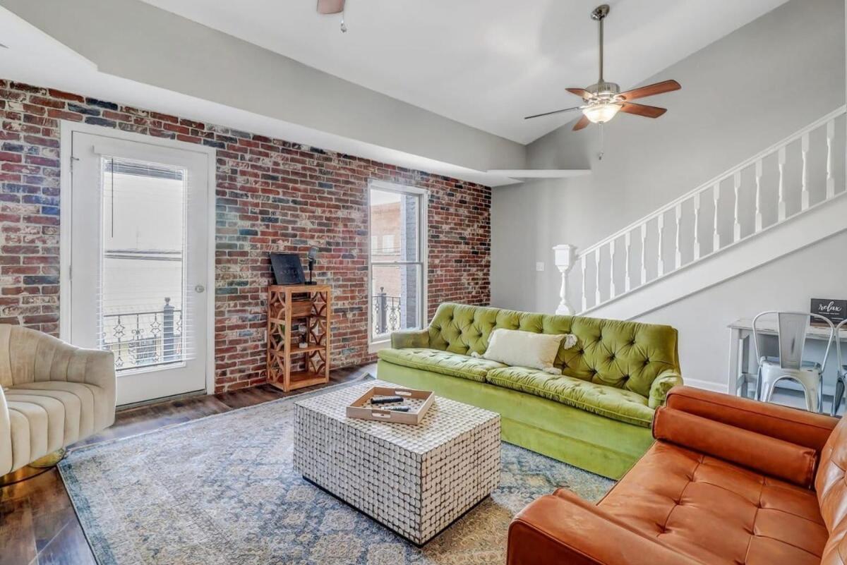 Eagle'S Landing Loft-Downtown Above Bull & Barrel Leilighet Statesboro Eksteriør bilde
